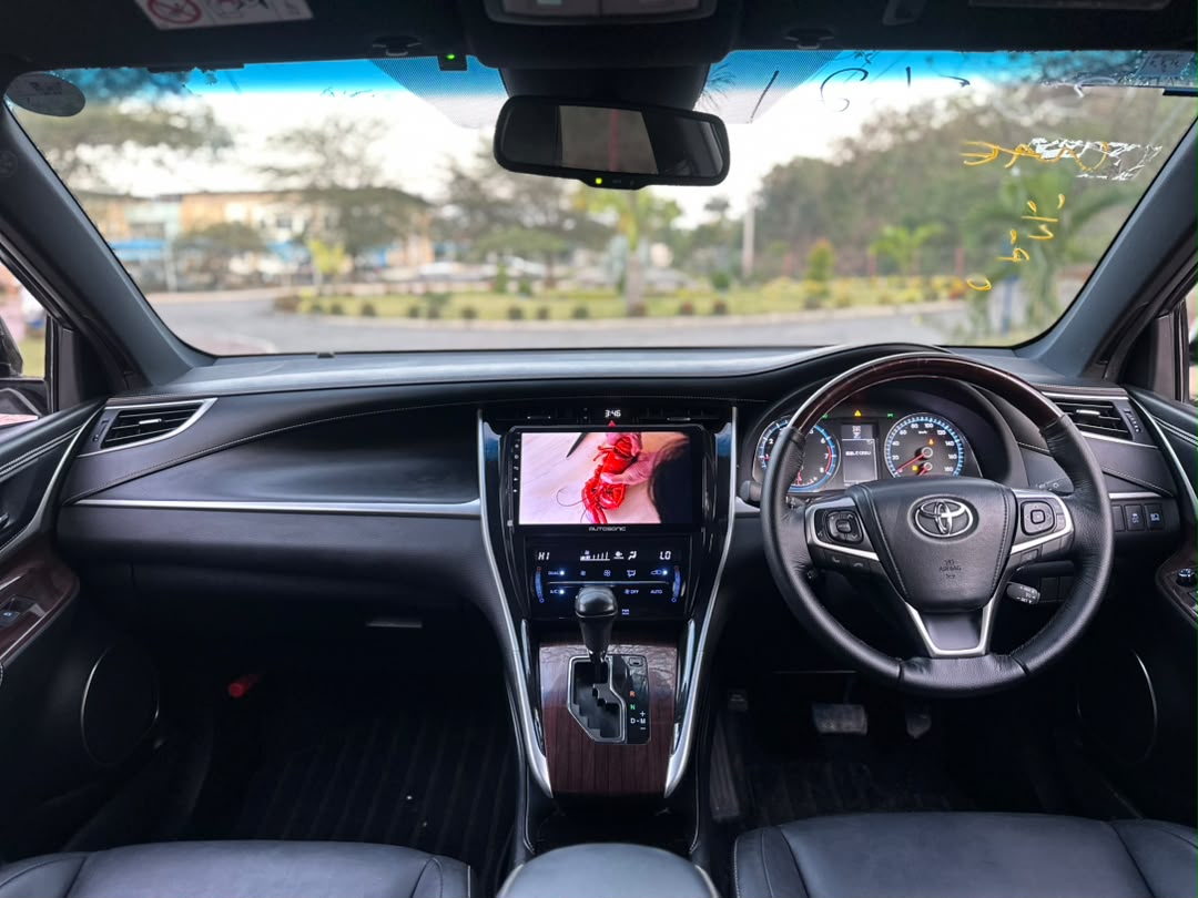 TOYOTA HARRIER NEW MODEL thumbnail 5
